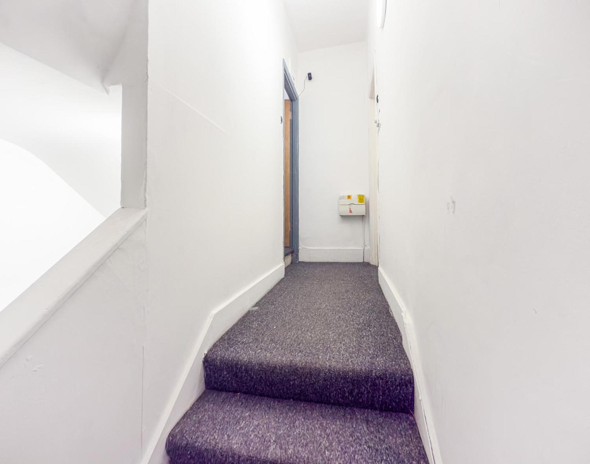 Apartment Spacious 2br Maisonette 2 Baths Huge Lounge