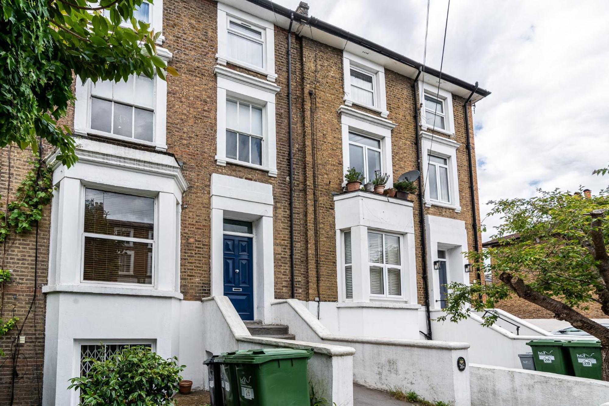 Spacious 2br Maisonette 2 Baths Huge Lounge Apartment London